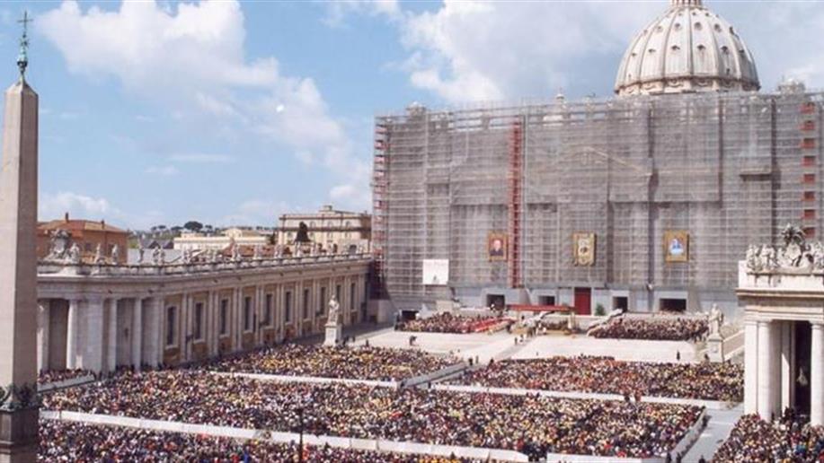 Cerimônia foi realizada pelo Papa João Paulo II 
